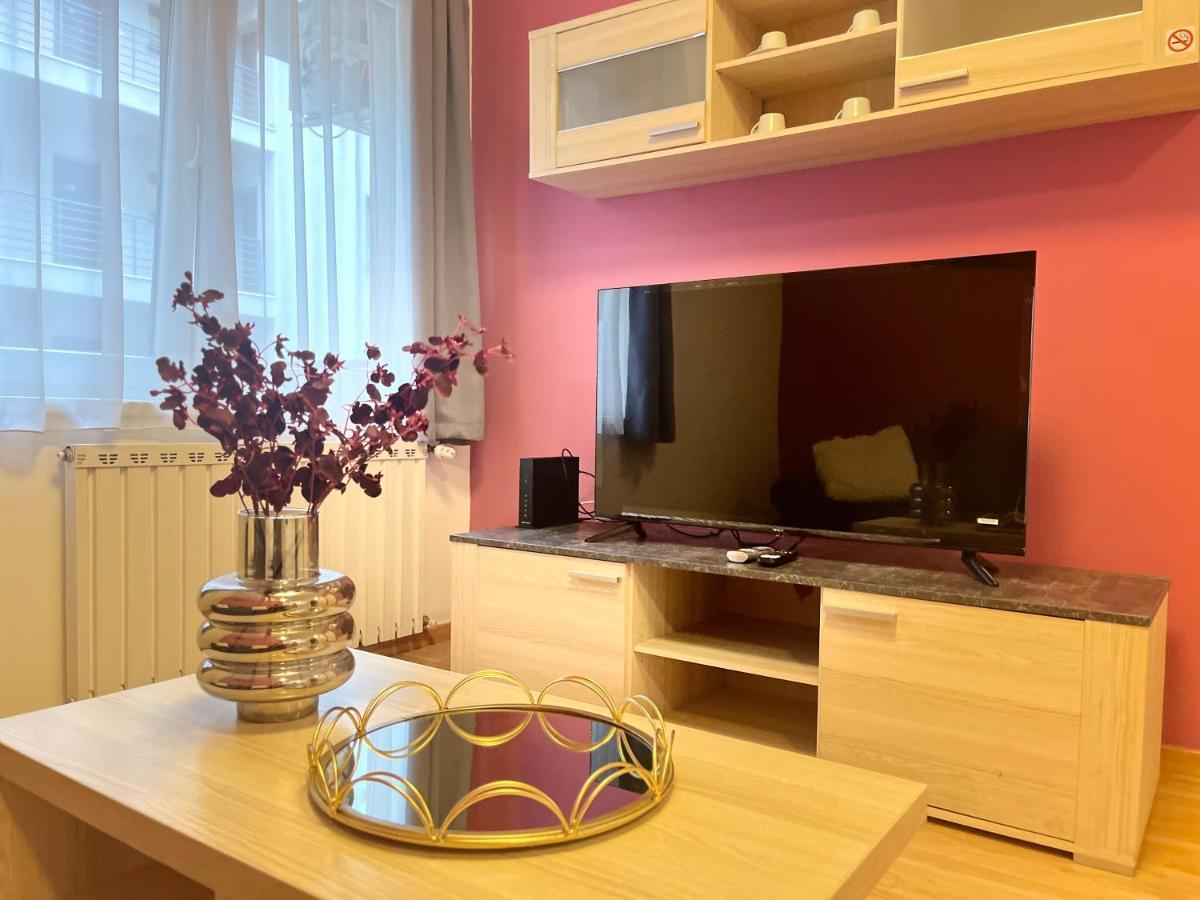 Apartament Corvin Pearl Deluxe Budapeszt Zewnętrze zdjęcie